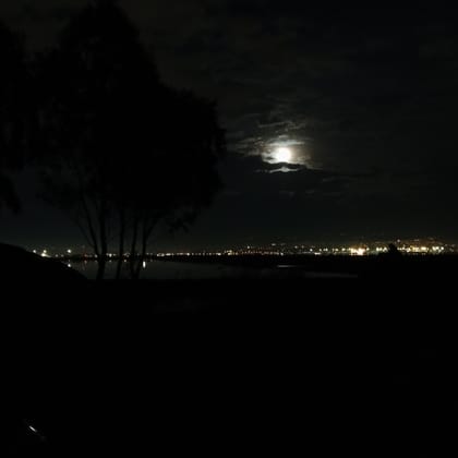 Silver Lining : Blue moon Μαϊου